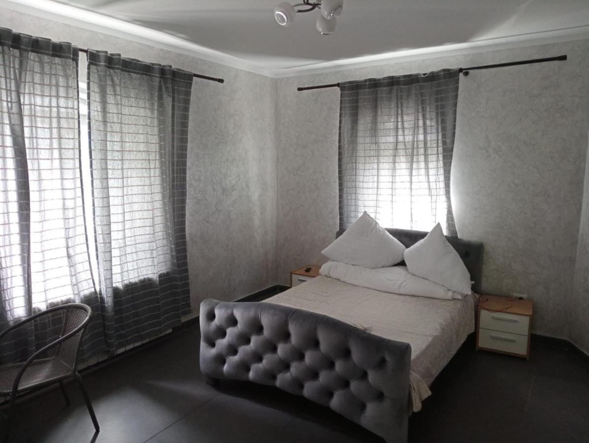 Hostel Cataleya Caffee Rădăuţi Exteriér fotografie